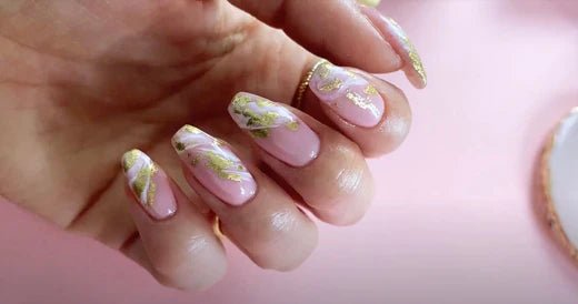 Nail art med negle folie - Nailster Norway