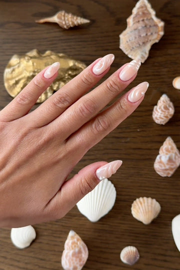 Beach Vacation Look - Katrine Regnbue
