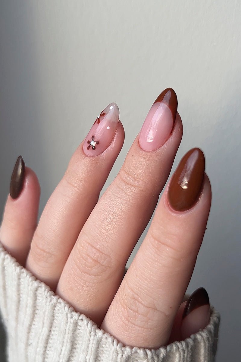 Brown Flower Look | Nailster Norway