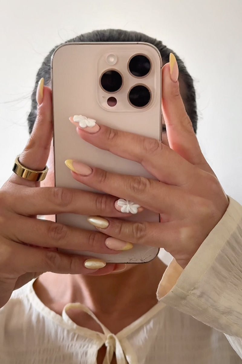 Butter Yellow Look - Katrine Regnbue