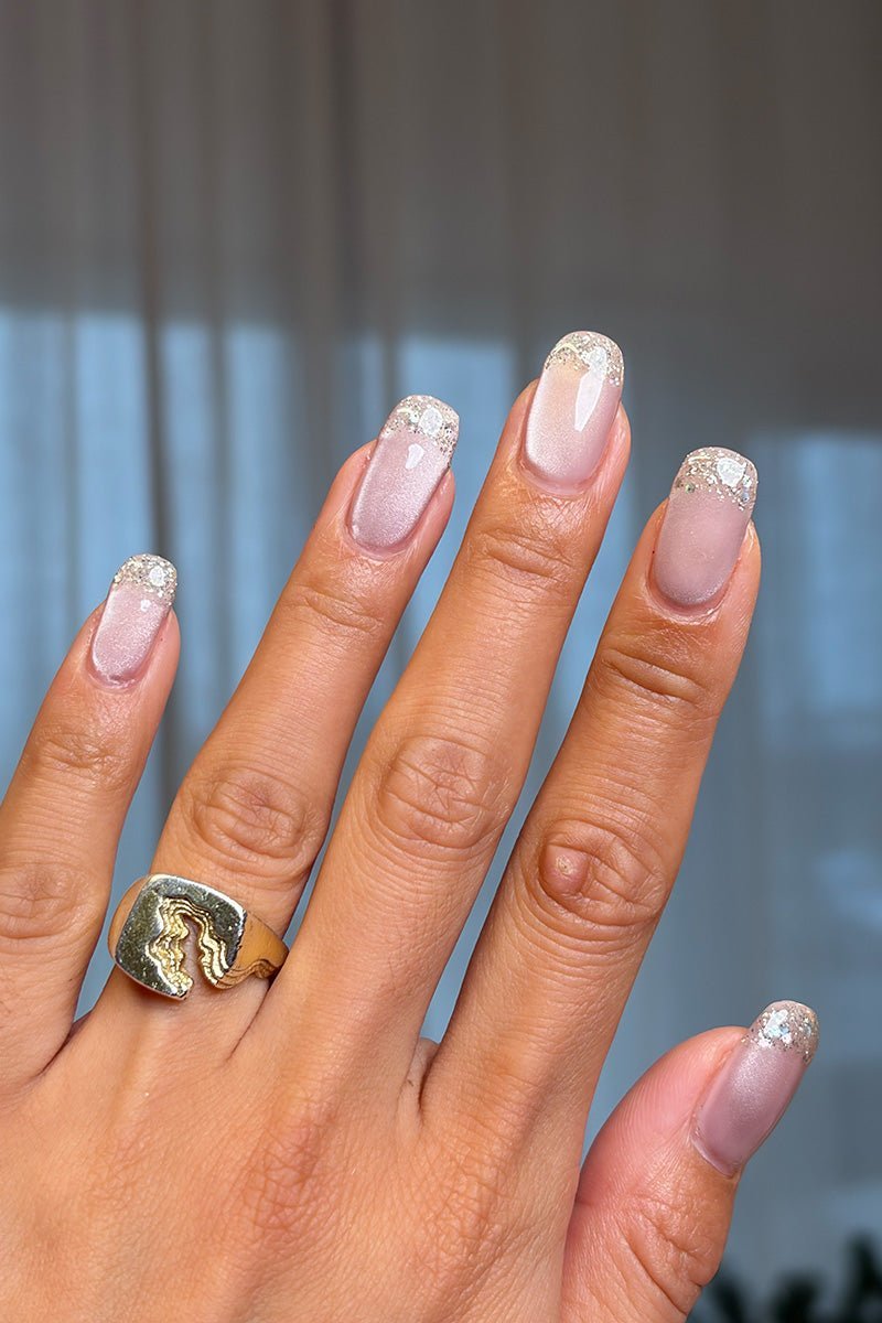 Cat Eye Glitter Look