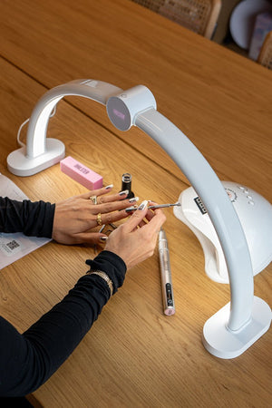 Curve LED Bordlampe