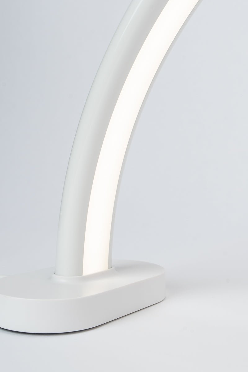 Curve LED Bordlampe