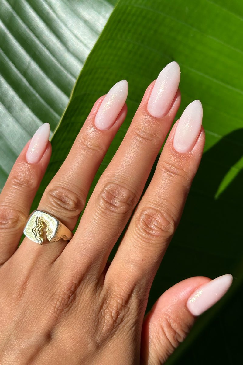 Delicate Shimmer · 477 | Nailster Denmark