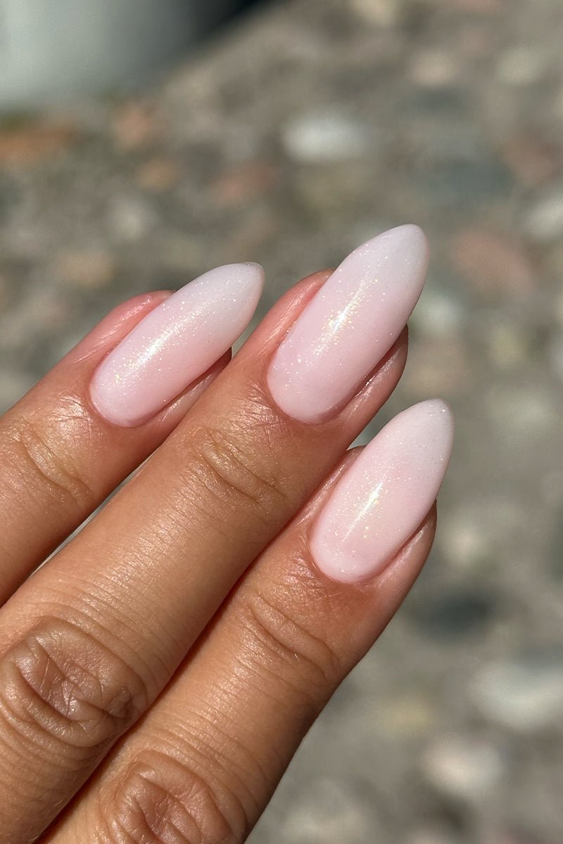 Delicate Shimmer · 477