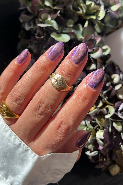 Fireworks Cat Eye  · 320 - Hand