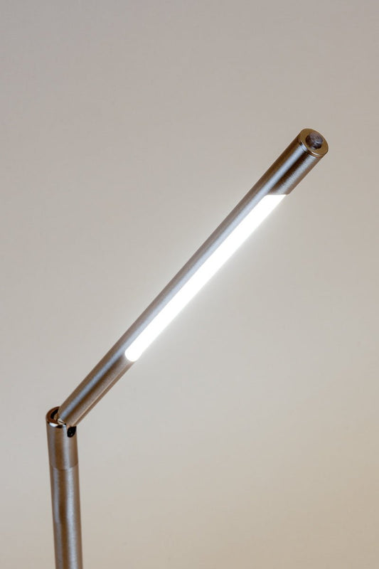 LED Neglebordlampe