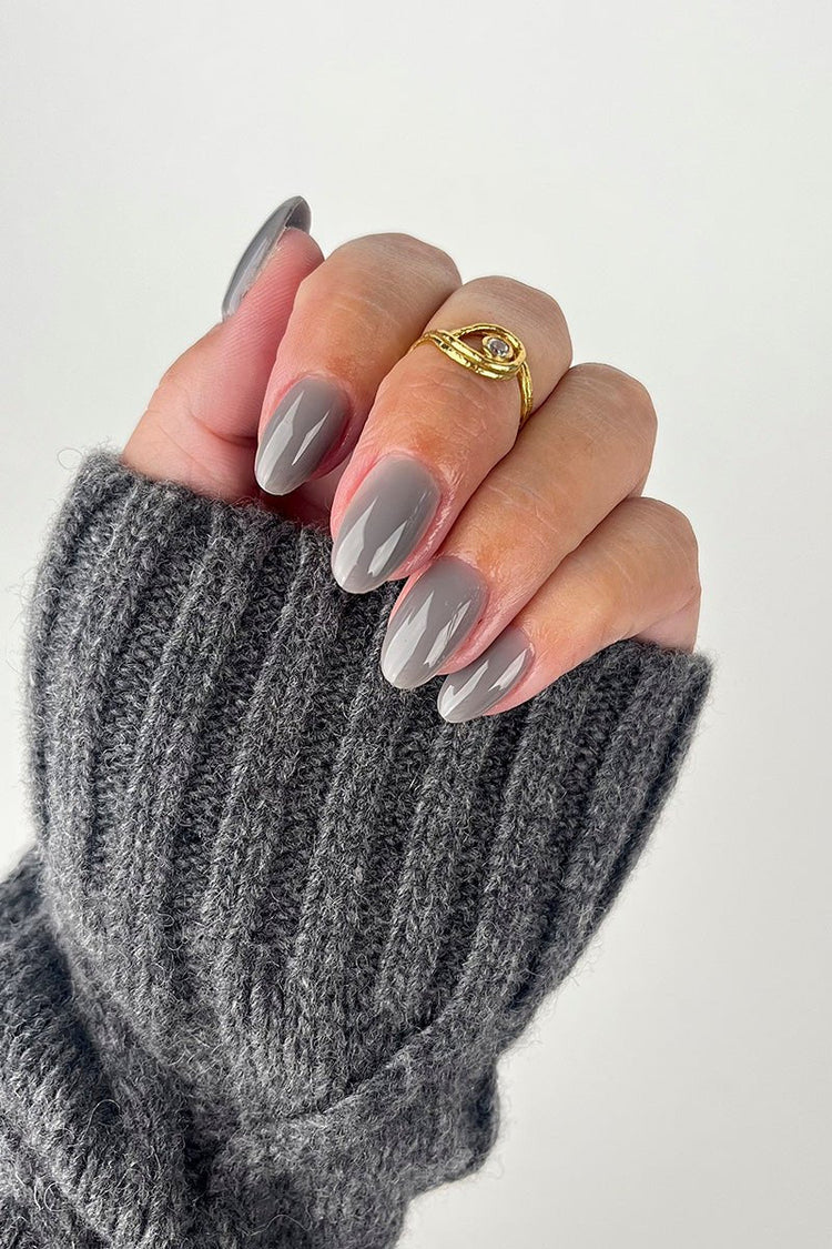 Cloudy Grey · 448 – Liquid Builder Gel fra Nailster, bilde 3