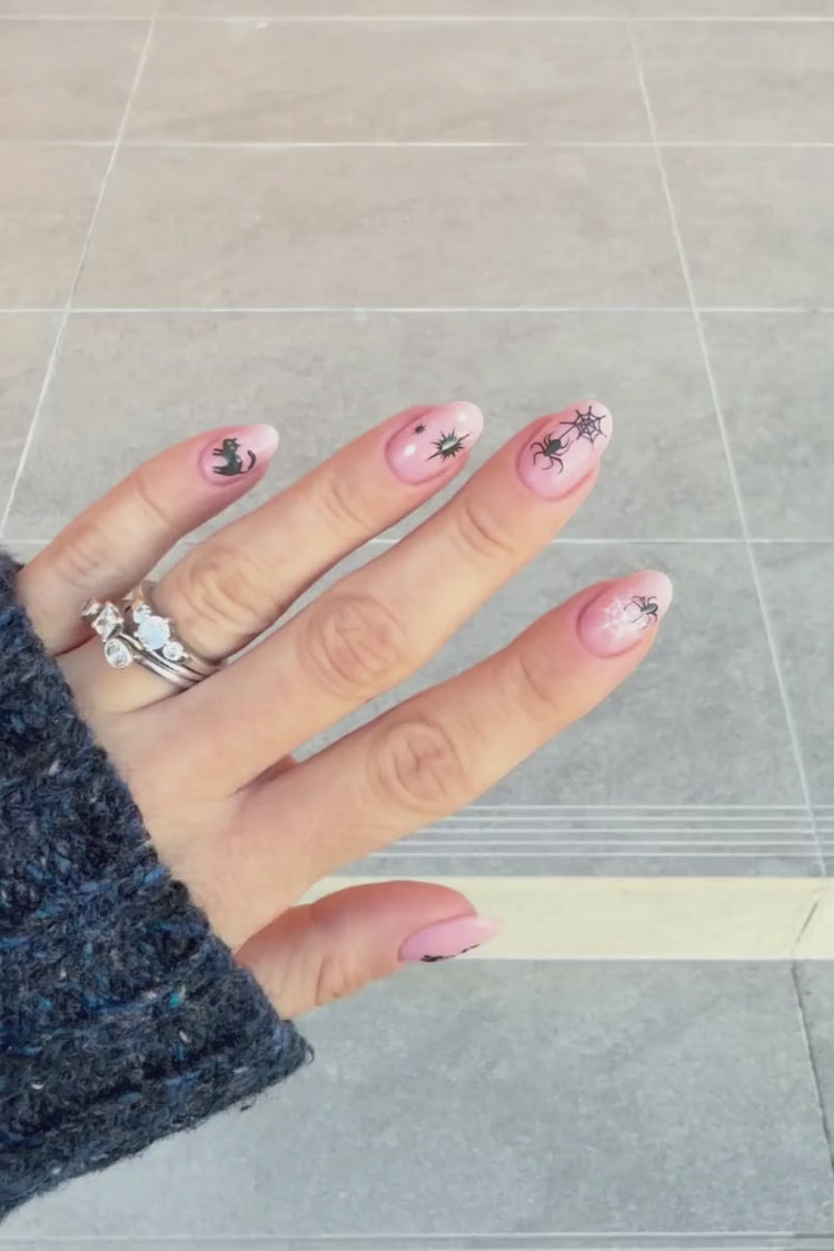 Trick or Treat - Stickers – Nail Art fra Nailster, video