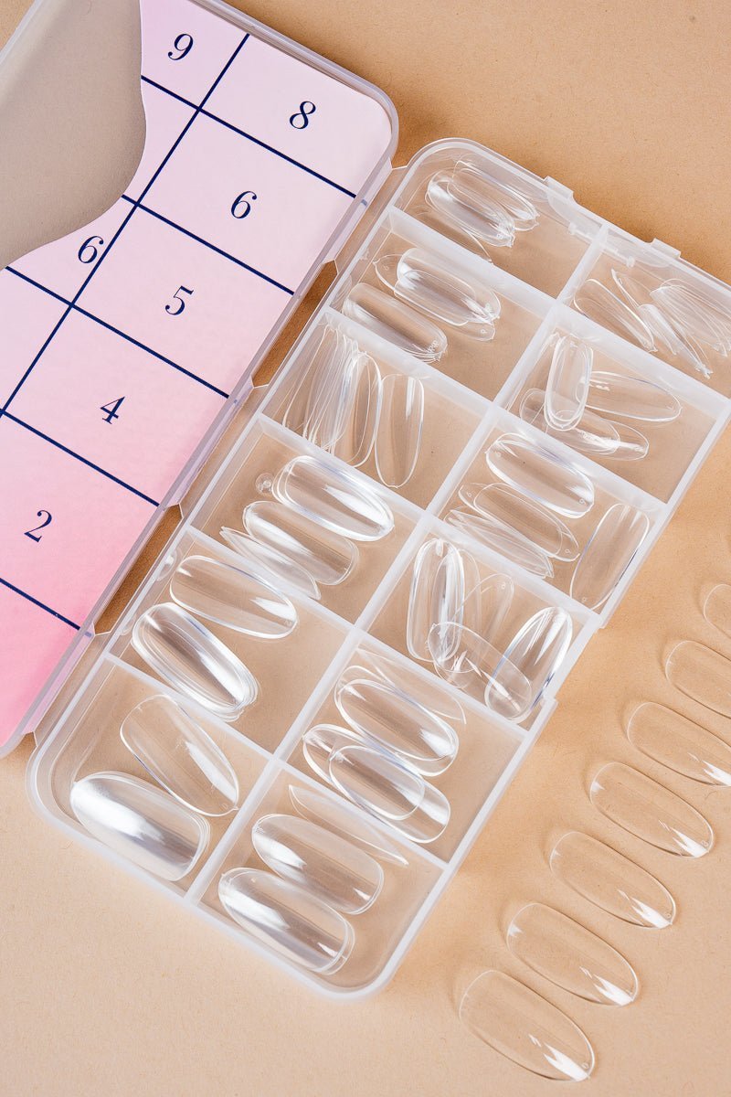 Round Medium Clear Tipper