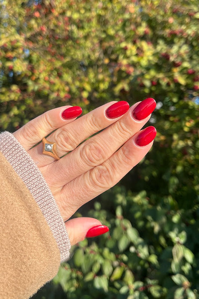 Saint Valentine  · 99 - Hand