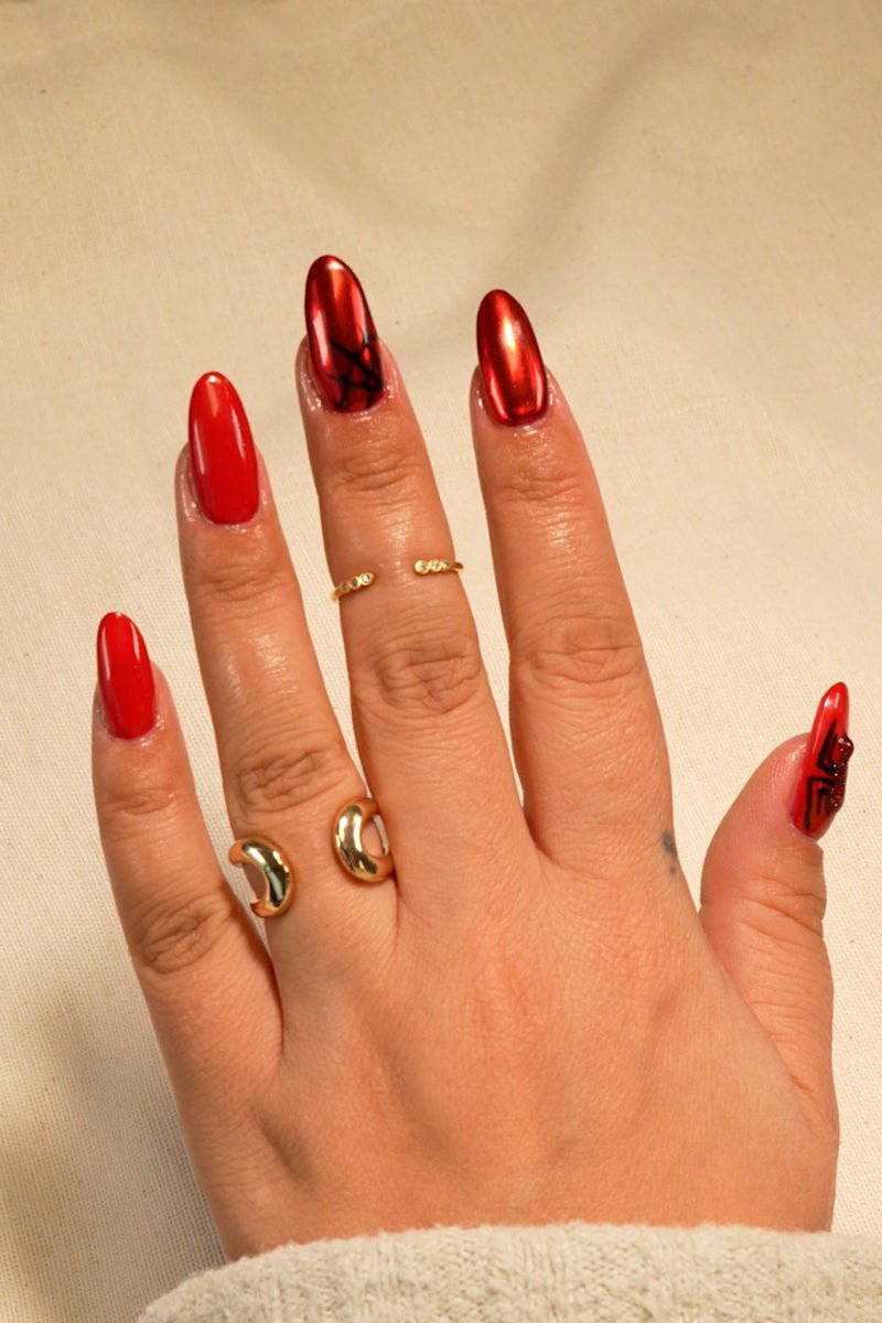 Spider Red Look | Nailster Norway