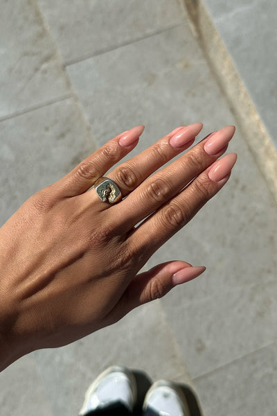 Toffee Rose · 476 - Alternate View