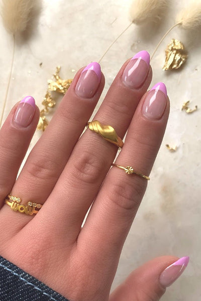 Tulip Violet  · 29 - Hand